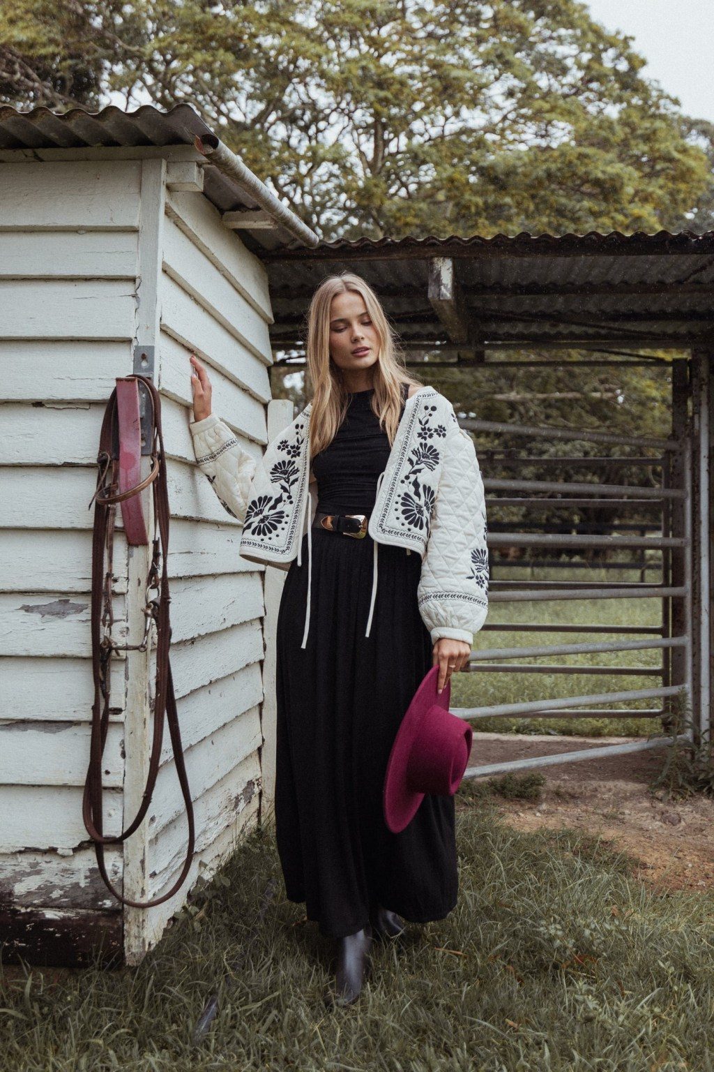 Embroidered Jacket and Flowing Skirt Combination — Cowgirl Outfits