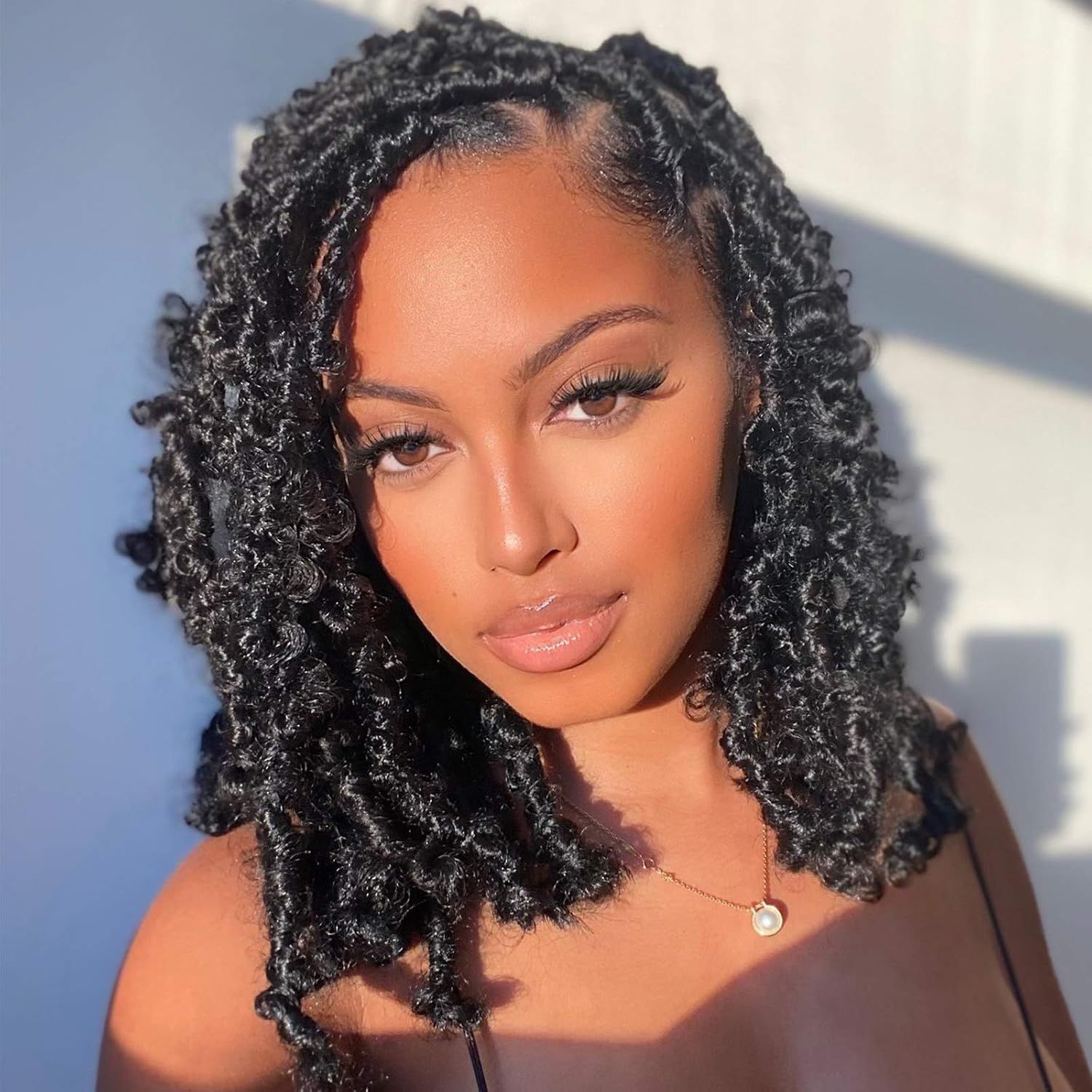 Middle Visual Idea Middle Visual Idea — Butterfly Locs Bob