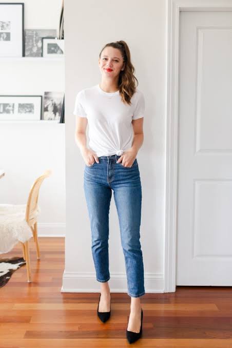 Classic Straight-Leg Jeans with a Knotted White Tee — Denim Outfits