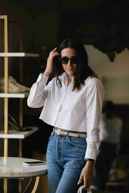 Cropped White Button-Up with High-Waisted Denim Jeans Cropped White Button-Up with High-Waisted Denim Jeans — Button Up Shirt Outfits