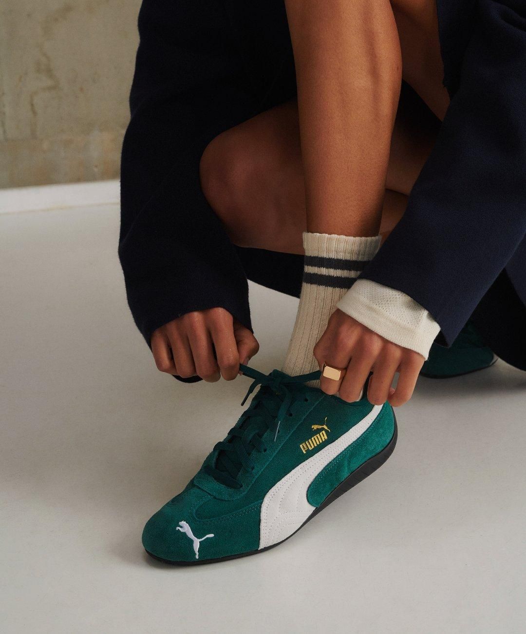 Smart Casual: Navy Blazer, Cream Shirt, and Green Speedcats Smart Casual: Navy Blazer, Cream Shirt, and Green Speedcats — Puma Speedcat Outfits