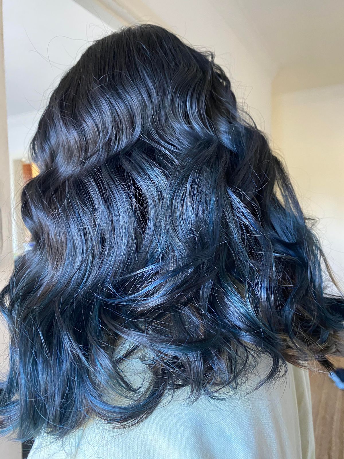 Mid-Back Dark Blue With Highlights Mid-Back Dark Blue With Highlights — Electric Blue Hair