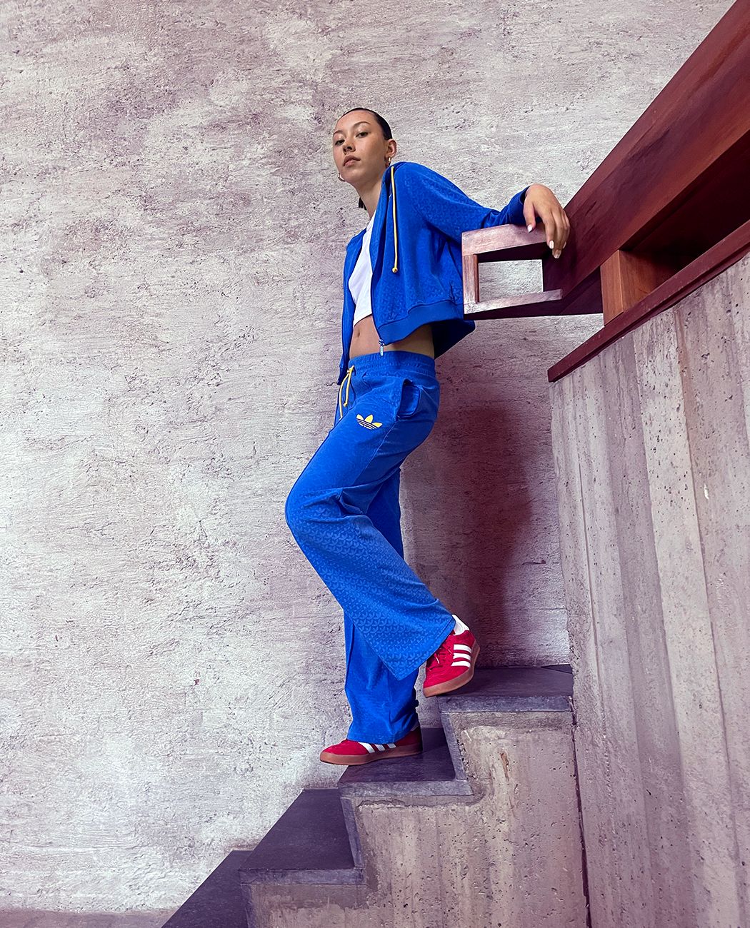 Retro Sporty: Red Adidas Sneakers with Blue Velour Tracksuit Retro Sporty: Red Adidas Sneakers with Blue Velour Tracksuit — Adidas Spezial Outfits