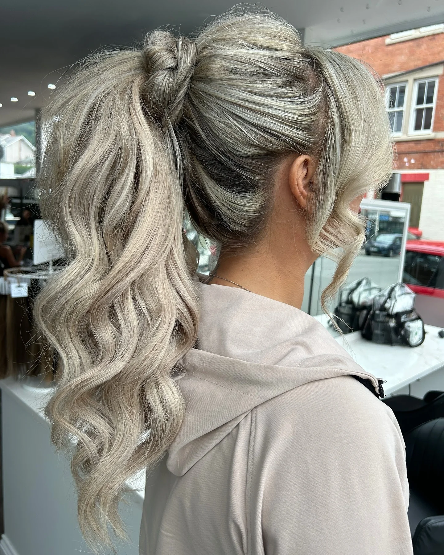 Back View Visual Idea Back View Visual Idea — High Ponytail