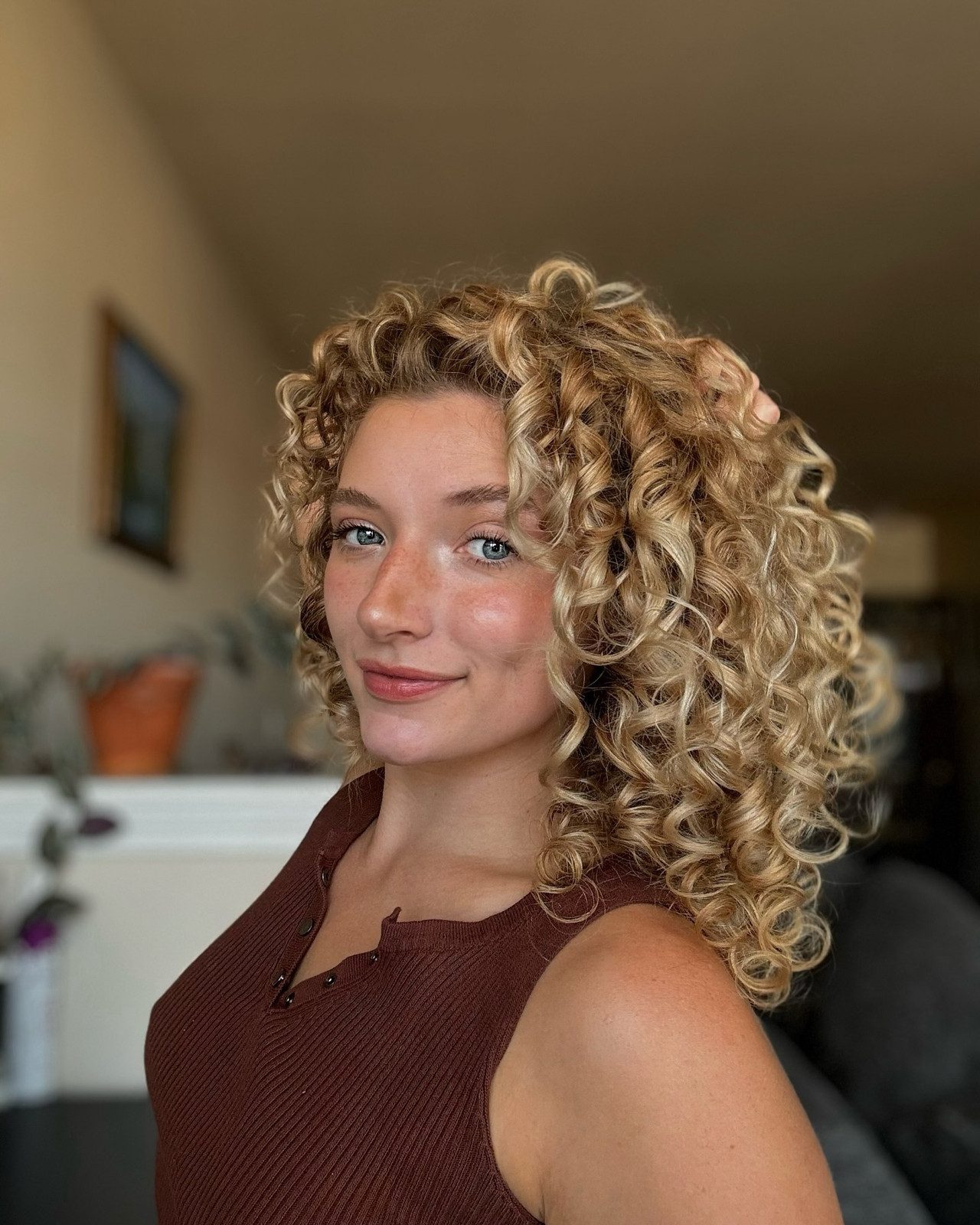 Shoulder Length Visual Idea Shoulder Length Visual Idea — Blonde Curly Hair
