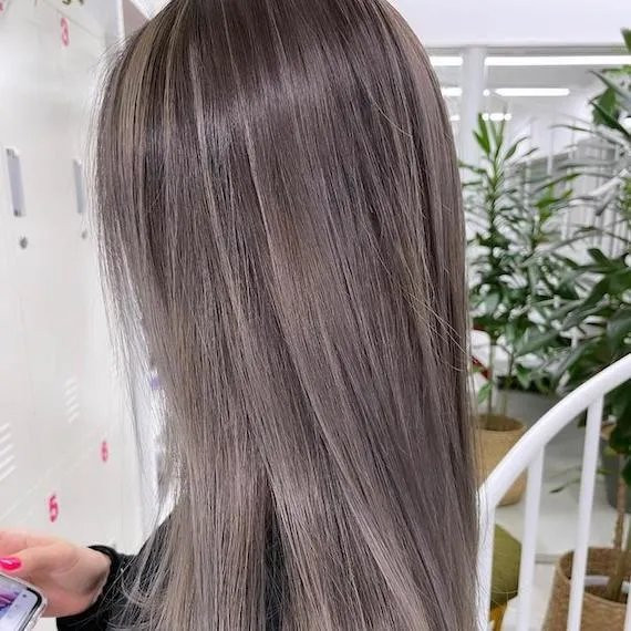 Mid-Back Ash Gray Air Dried — Long Gray Hair