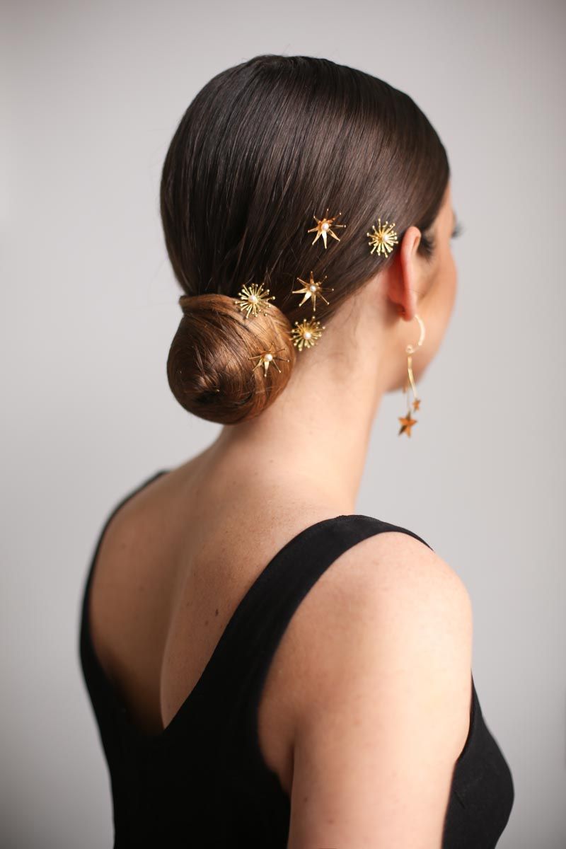 Visual Idea Visual Idea — Sleek Bun Wedding Hair