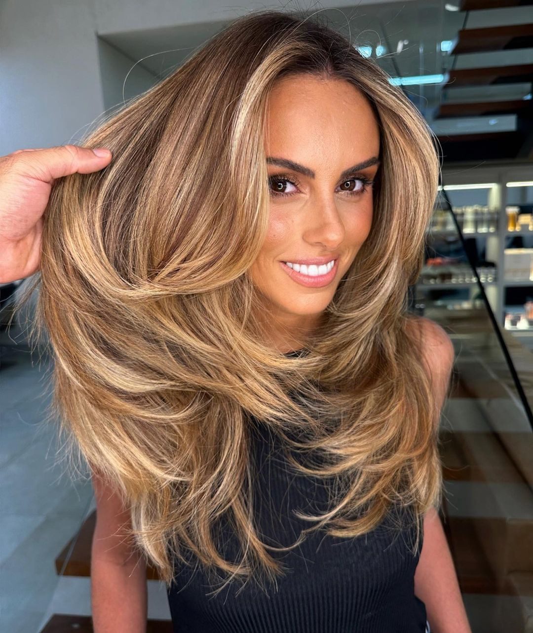 Mid-Back Golden Blonde With Lighter Golden Highlights — Blonde Highlights
