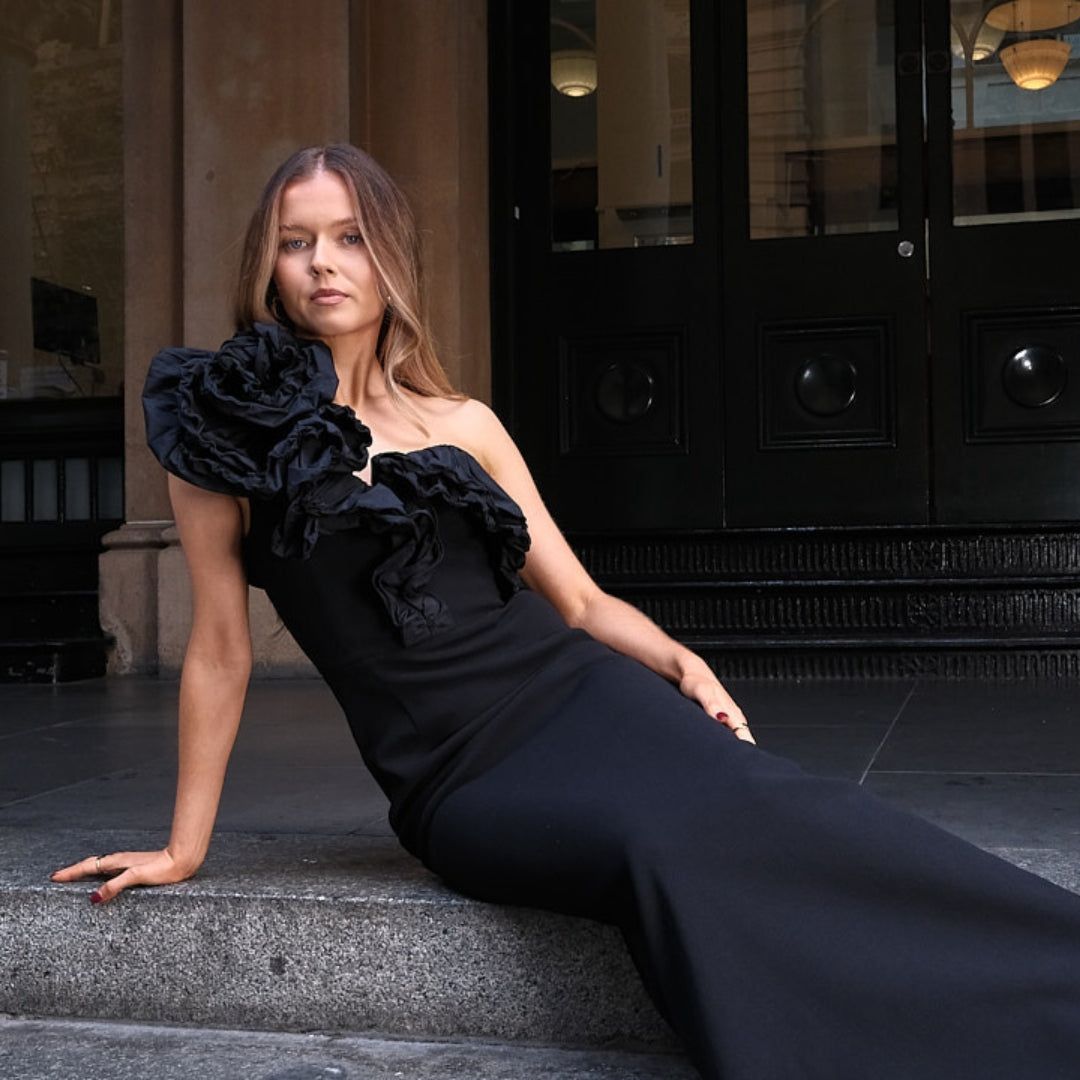 Striking Royal Blue Ruched Gown with One-Shoulder Neckline and Slit Striking Royal Blue Ruched Gown with One-Shoulder Neckline and Slit — Charity Gala Outfits