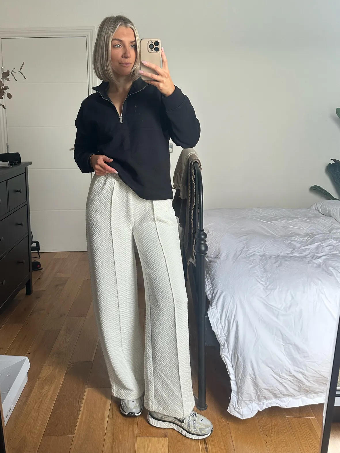 Casual Comfort: Nike Quarter-Zip with Wide-Leg Pants — Nike Outfits