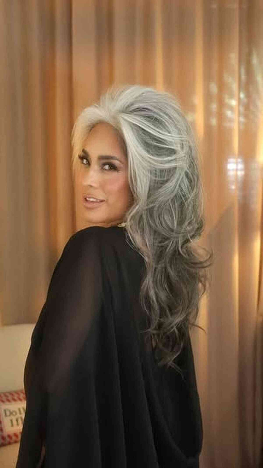44 Youthful Hairstyles for Women Over 60 with Grey Hair