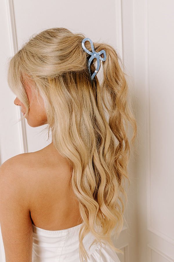 Ash Blonde With Subtle Highlights Visual Idea Ash Blonde With Subtle Highlights Visual Idea — Coquette Hairstyles