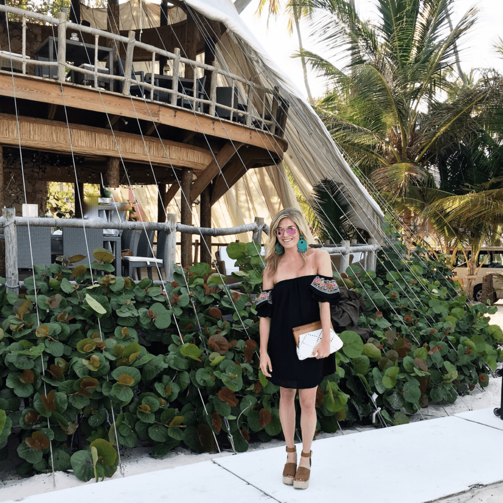 Black Off-the-Shoulder Mini Dress with Embroidery for Beach Vacations Black Off-the-Shoulder Mini Dress with Embroidery for Beach Vacations — Dominican Republic Outfits