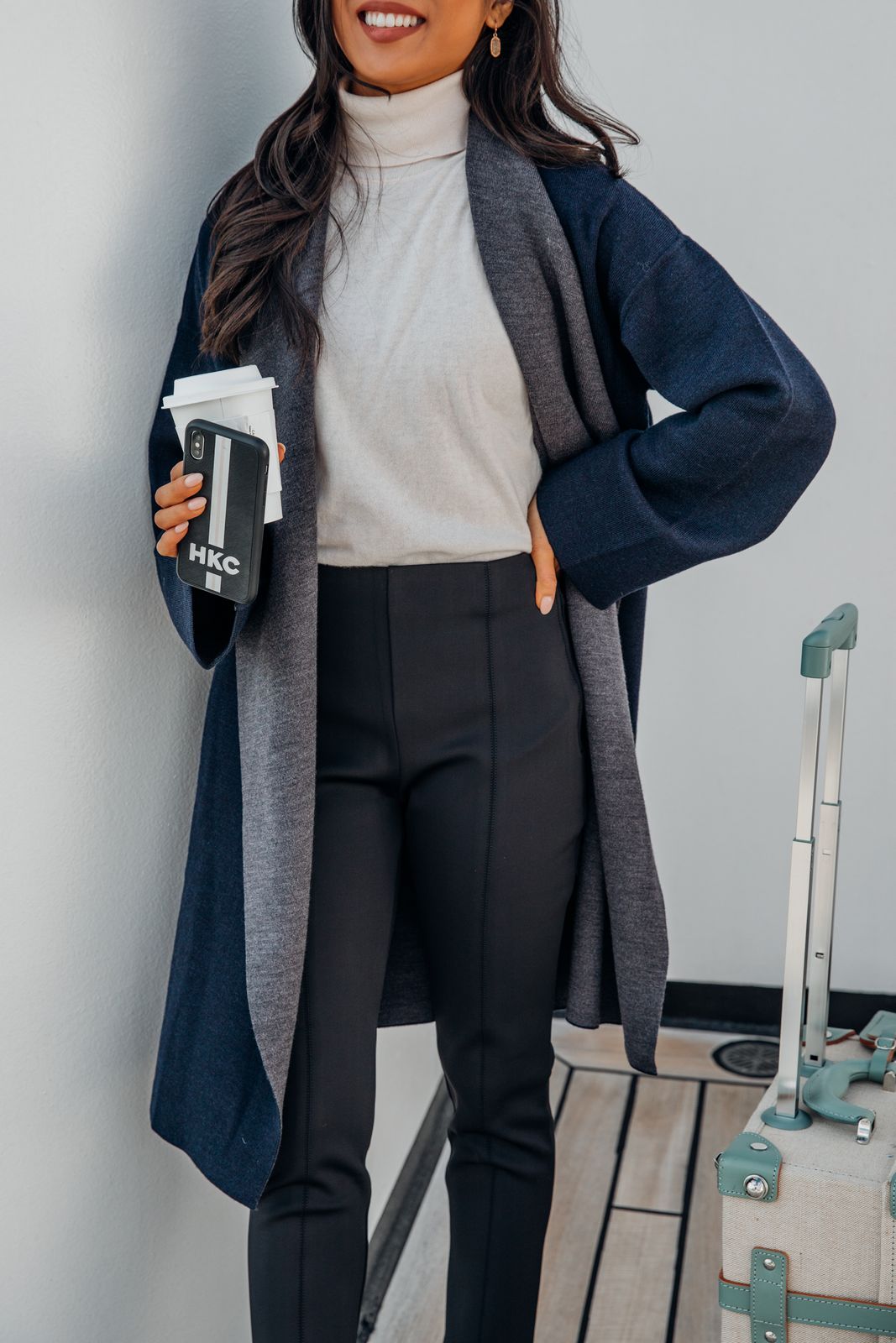 Reversible Coat and Turtleneck for Versatile Business Travel Reversible Coat and Turtleneck for Versatile Business Travel — Business Trip Outfits