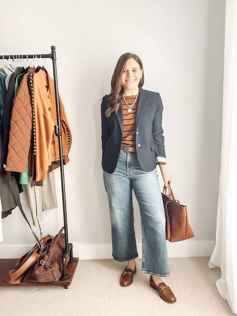 Smart Casual Utility: Brown Loafers with Cropped Jeans and Navy Blazer — Loafers with Jeans Outfits