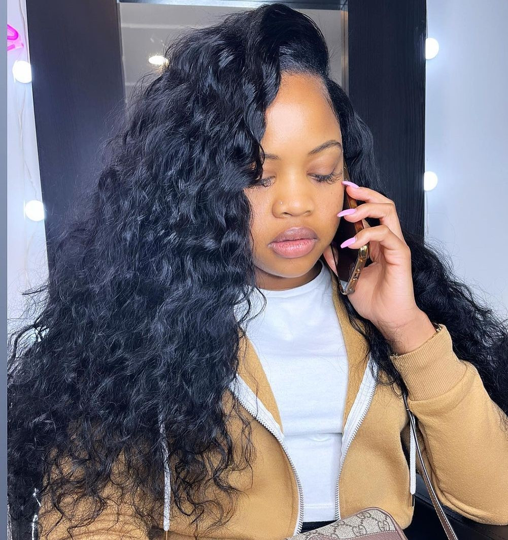 Voluminous Mid-Back Curls with Subtle Highlights Voluminous Mid-Back Curls with Subtle Highlights — Curly Sew In