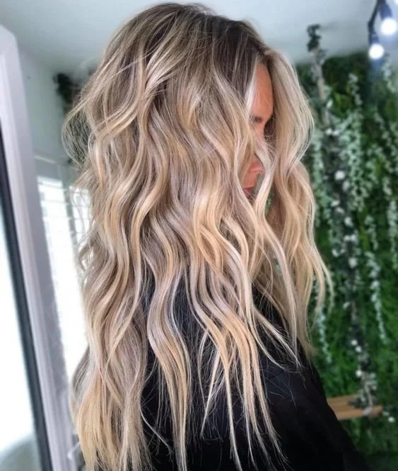 Ash Blonde Loose Waves — Party Hairstyles