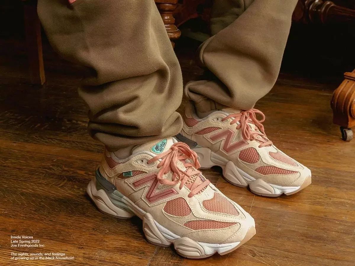 Pink and Beige 9060s with Relaxed Brown Sweatpants Pink and Beige 9060s with Relaxed Brown Sweatpants — New Balance 9060 Outfits