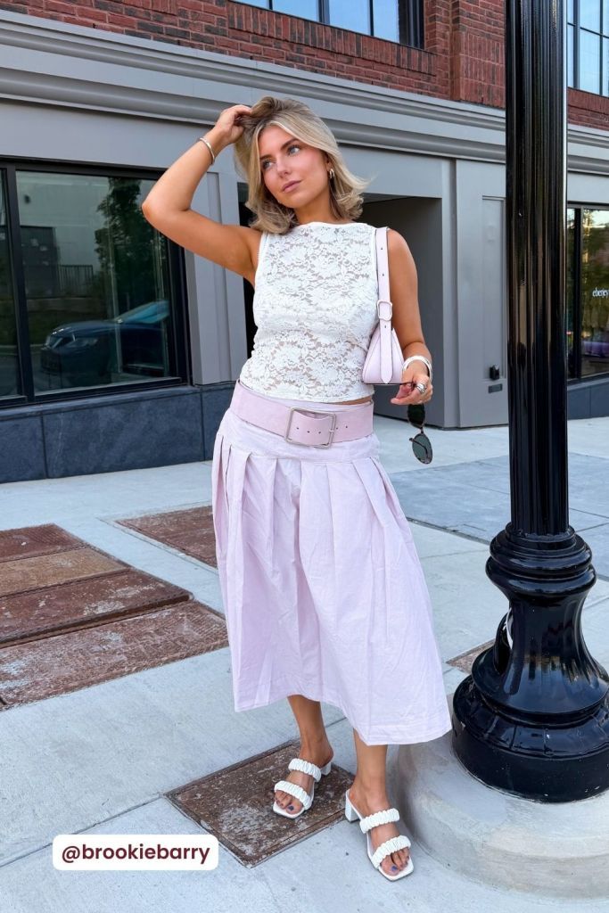 Statement Sleeve Lace Blouse with High-Waisted Jeans Statement Sleeve Lace Blouse with High-Waisted Jeans — Lace Top Outfits