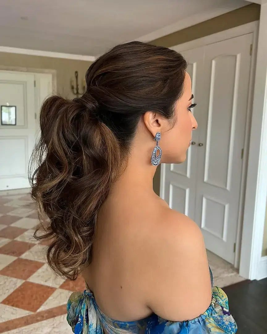 High Ponytail with Voluminous Waves — Engagement Photo Hairstyles