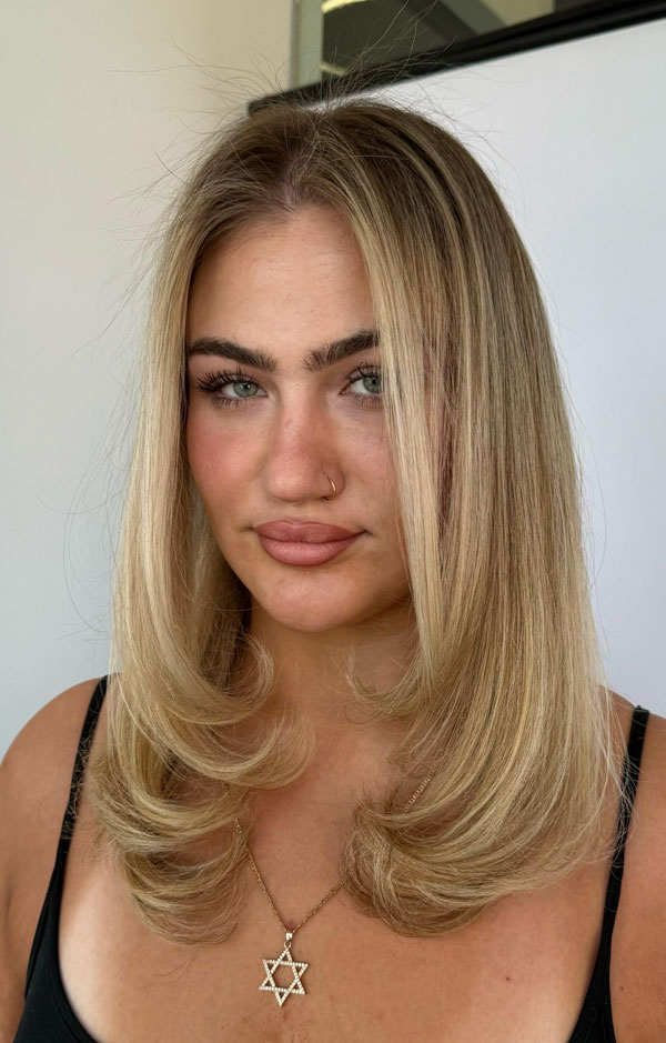 Collarbone Dark Blonde Volume Layers — Blowout Hairstyles