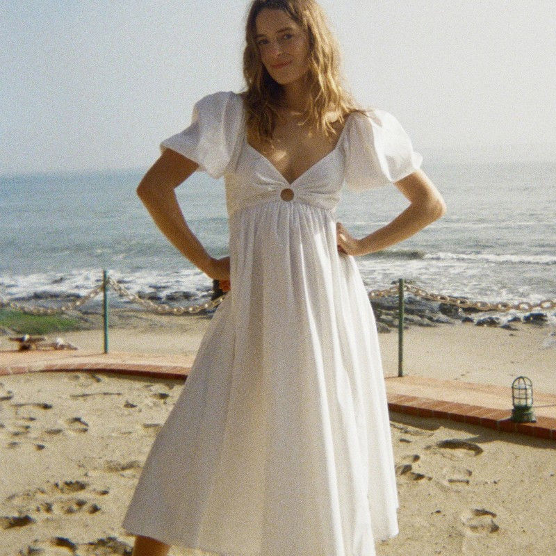 Beach Day Chic: Abercrombie White Puff Sleeve Dress — Abercrombie Outfits