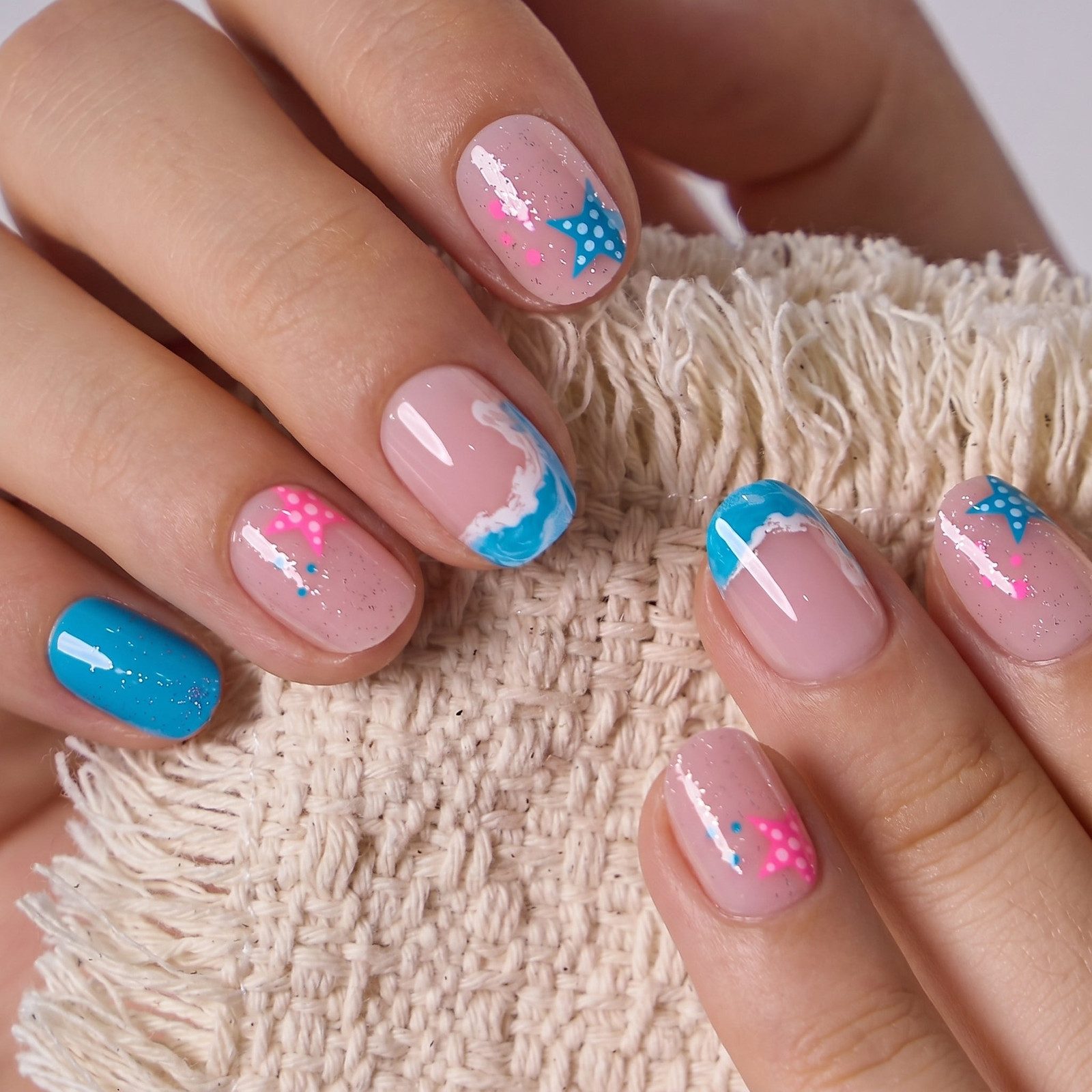 Confetti Glitter Color Block Nails Confetti Glitter Color Block Nails — Gender Reveal Nails
