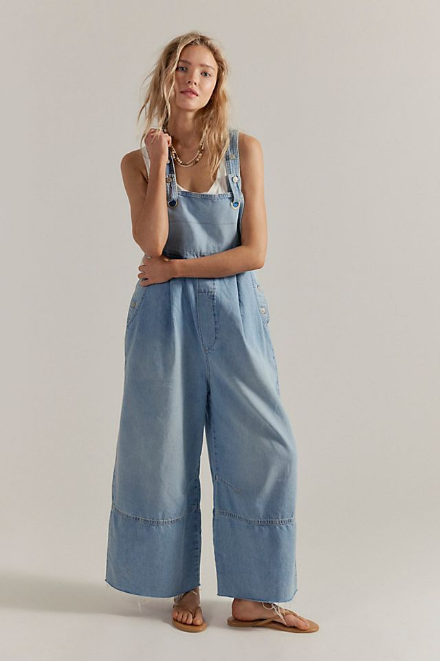 Three-Quarter Light Wash Wide-Leg Overalls with White Tank and Flip-Flops Three-Quarter Light Wash Wide-Leg Overalls with White Tank and Flip-Flops