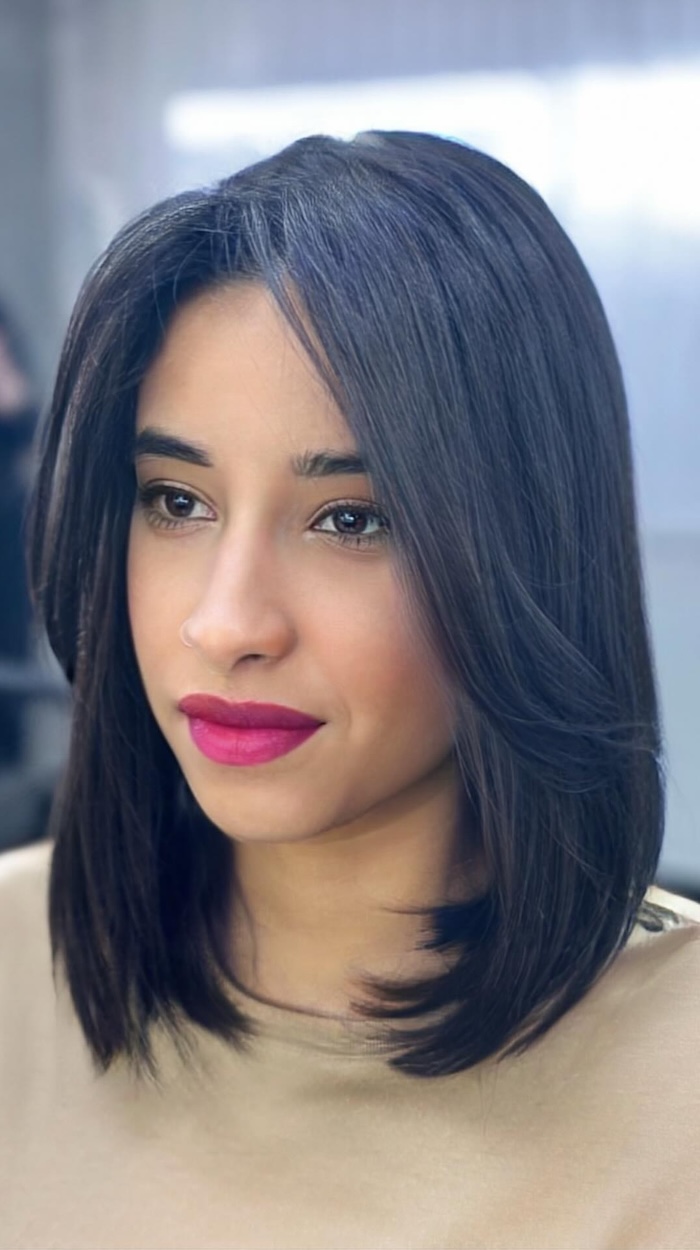 Sleek Collarbone Long Bob Sleek Collarbone Long Bob — Face Framing Layers