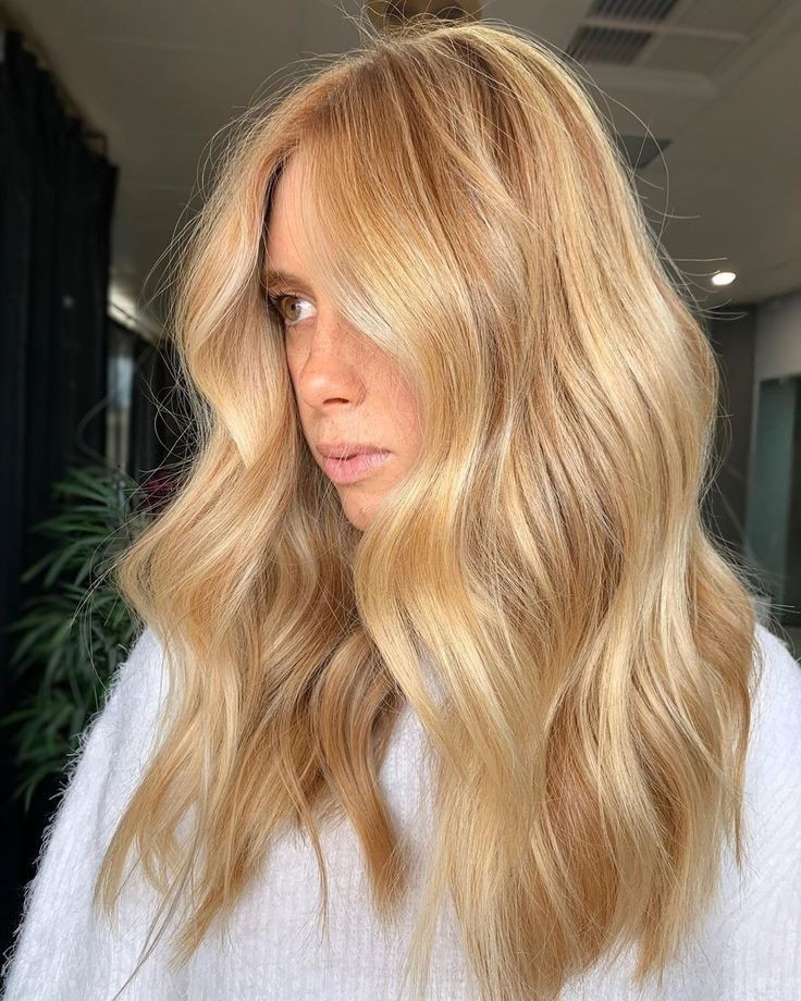 Ash Blonde With Caramel Ribbons Ash Blonde With Caramel Ribbons — Caramel Blonde