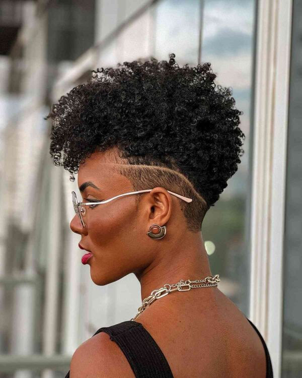 Tapered Cut with Sharp Undercut Detail Tapered Cut with Sharp Undercut Detail — 4B Hairstyles