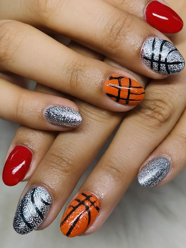 Mixed Media Basketball Glitter and Red Nails Mixed Media Basketball Glitter and Red Nails — Basketball Nails