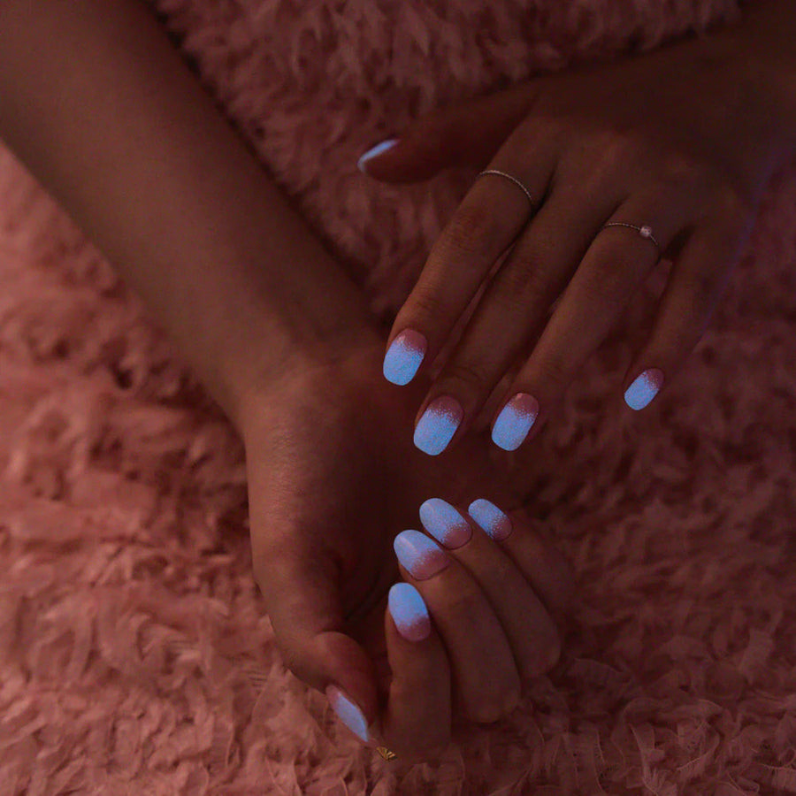 Soft Blue Pink Ombre Glow Soft Blue Pink Ombre Glow — Glow in the Dark Nails