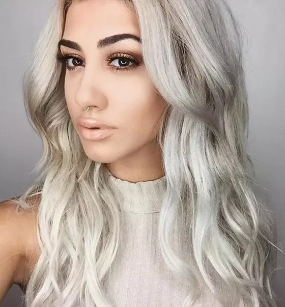 Platinum Blonde With Dark Root Shadow Platinum Blonde With Dark Root Shadow — Blonde Hair Over 40