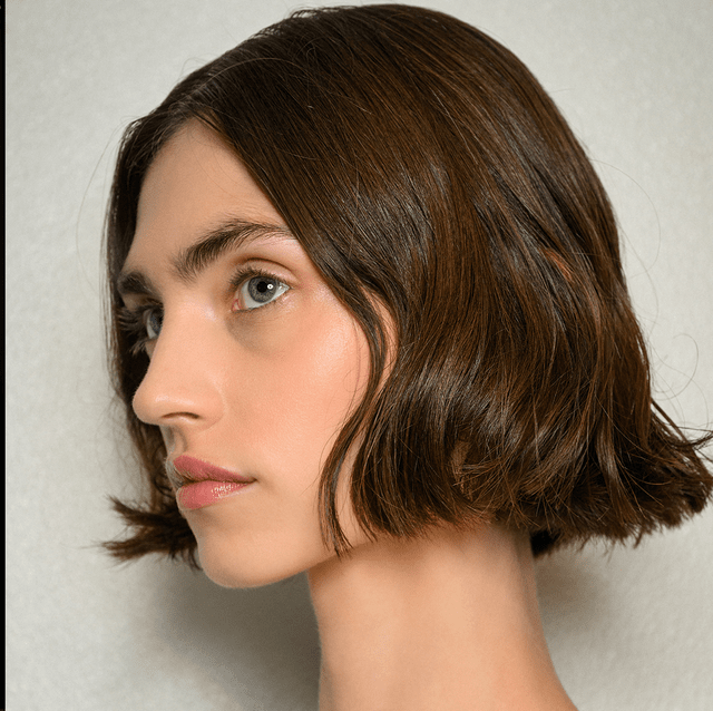 Sleek Wavy Bob with Middle Part — Wavy Hairstyles