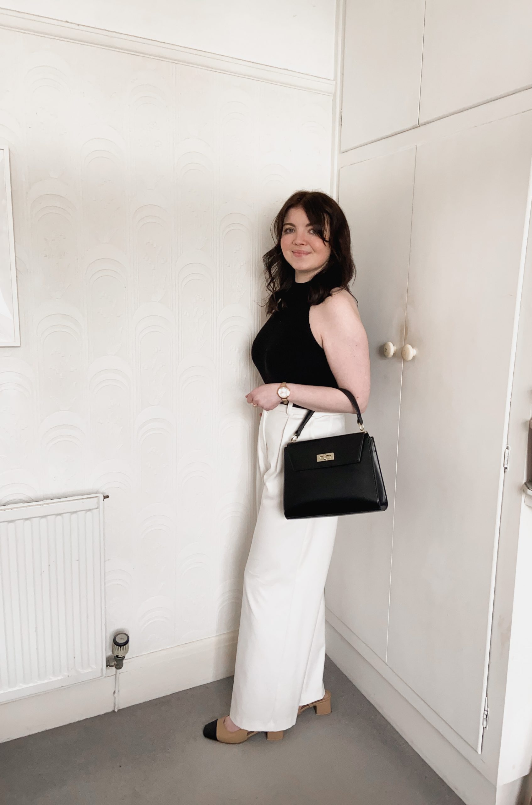 Chic White Wide-Leg Trousers for Daytime Elegance — Trouser Outfits