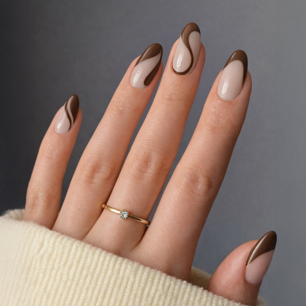 Chic Visual Idea Chic Visual Idea — Line Art Nails