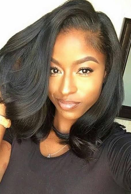 Collarbone Layers With Gentle Waves Collarbone Layers With Gentle Waves — Blowout Natural Hair