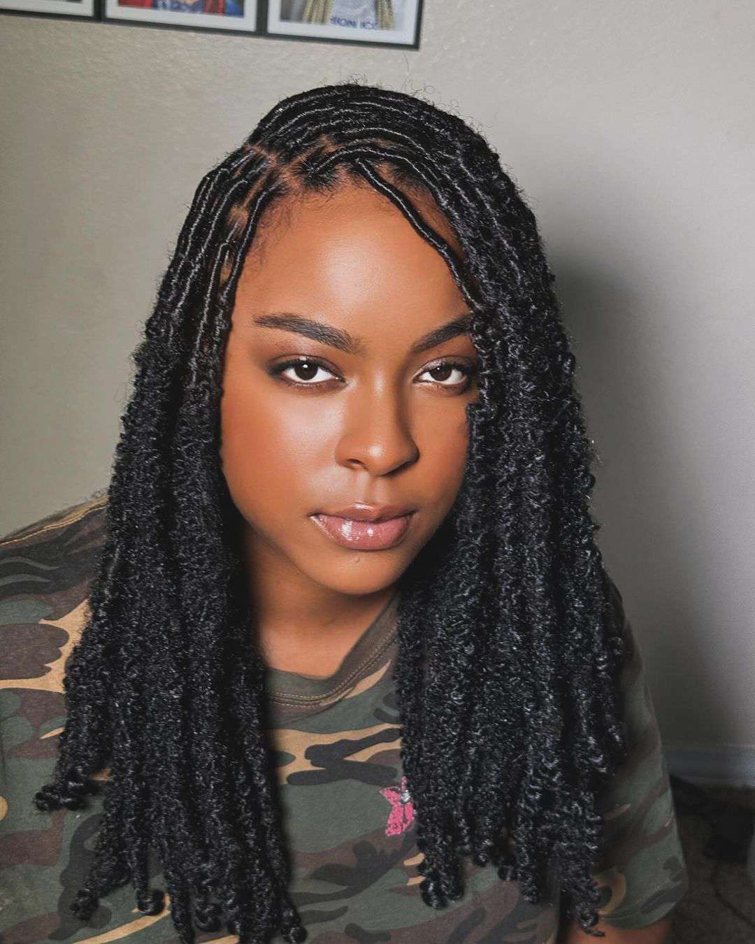 Face-Framing Soft Locs