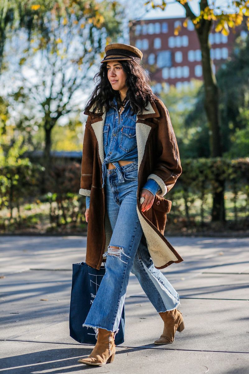 Shearling Coat with Ripped Jeans and Ankle Boots Shearling Coat with Ripped Jeans and Ankle Boots — Amsterdam Outfits
