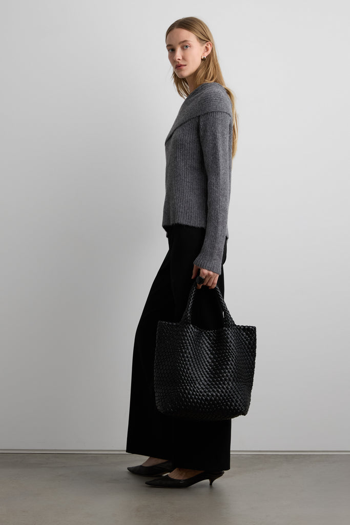 Pointed Flats Outfit Idea Pointed Flats Outfit Idea — Tote Bags