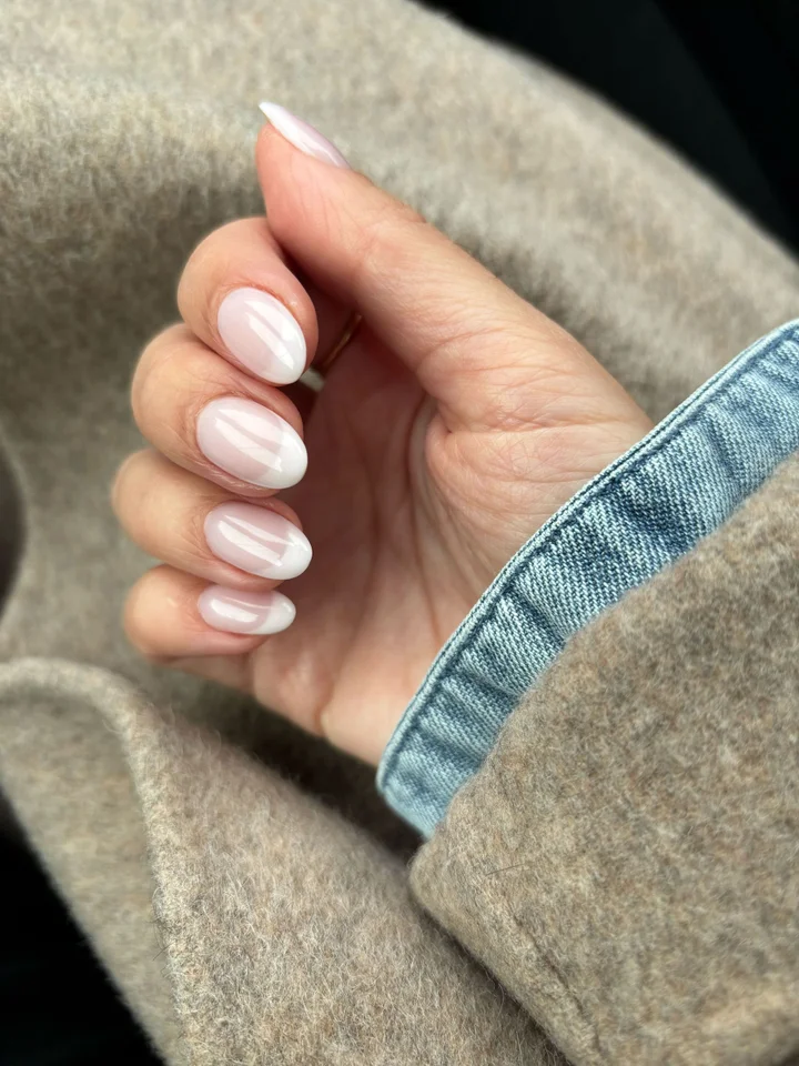 Short Oval French Manicure Short Oval French Manicure — Professional Nails
