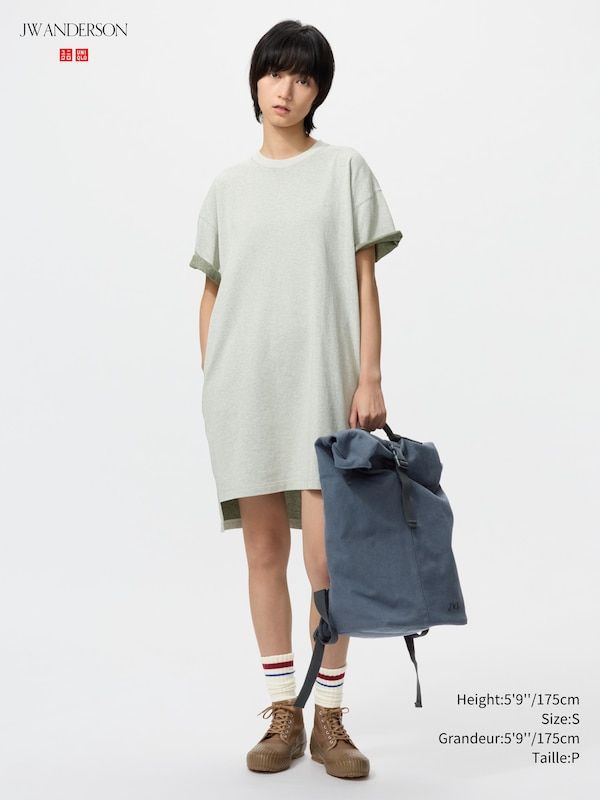 Light Green Tee Dress with Contrasting Details and Boots Light Green Tee Dress with Contrasting Details and Boots — T Shirt Dress Outfits