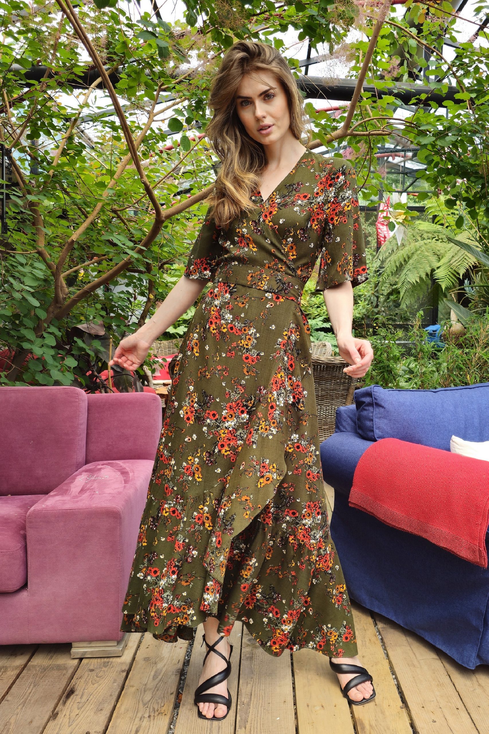 Olive Green Floral Maxi Wrap Dress for Casual Outings Olive Green Floral Maxi Wrap Dress for Casual Outings — Wrap Dresses