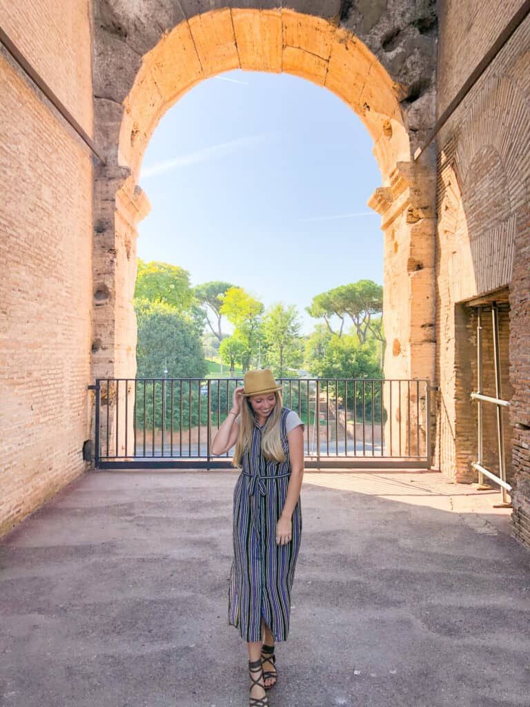 Striped Jumpsuit and Fedora for Stylish Sightseeing Striped Jumpsuit and Fedora for Stylish Sightseeing — Rome Outfits