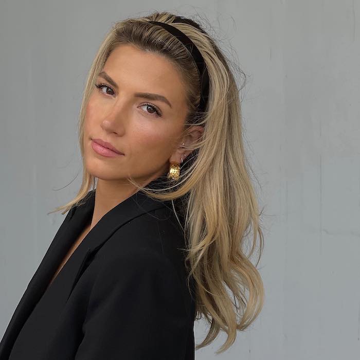 Blowout With Thin Headband — Headband Hairstyles