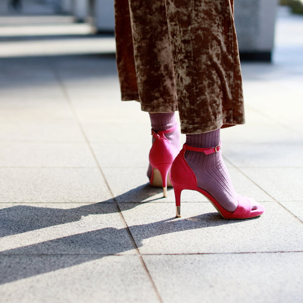 Purple Ribbed Socks with Pink Suede Stiletto Heels Purple Ribbed Socks with Pink Suede Stiletto Heels — Socks with Heels Outfits