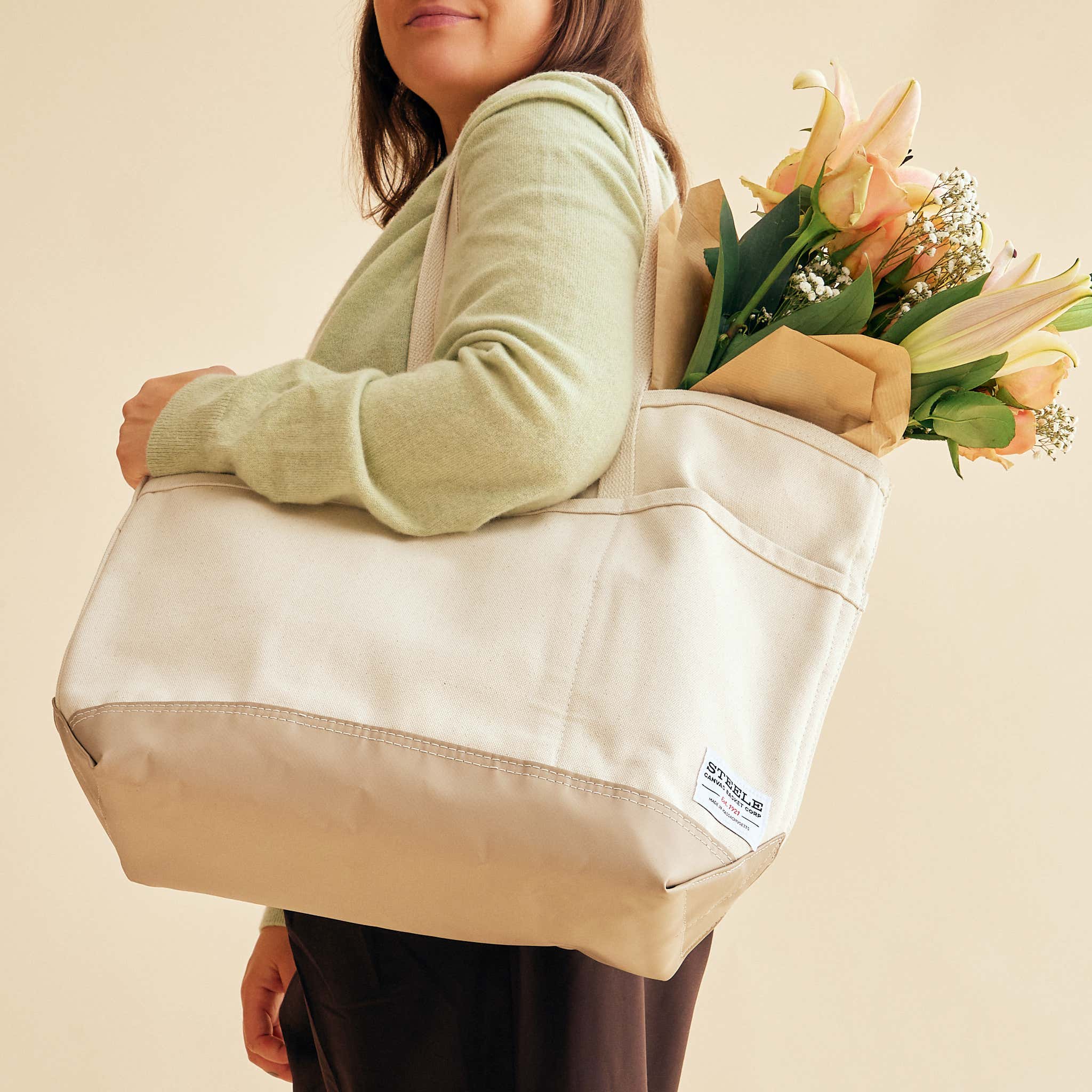 Casual Outfit Idea Casual Outfit Idea — Tote Bags