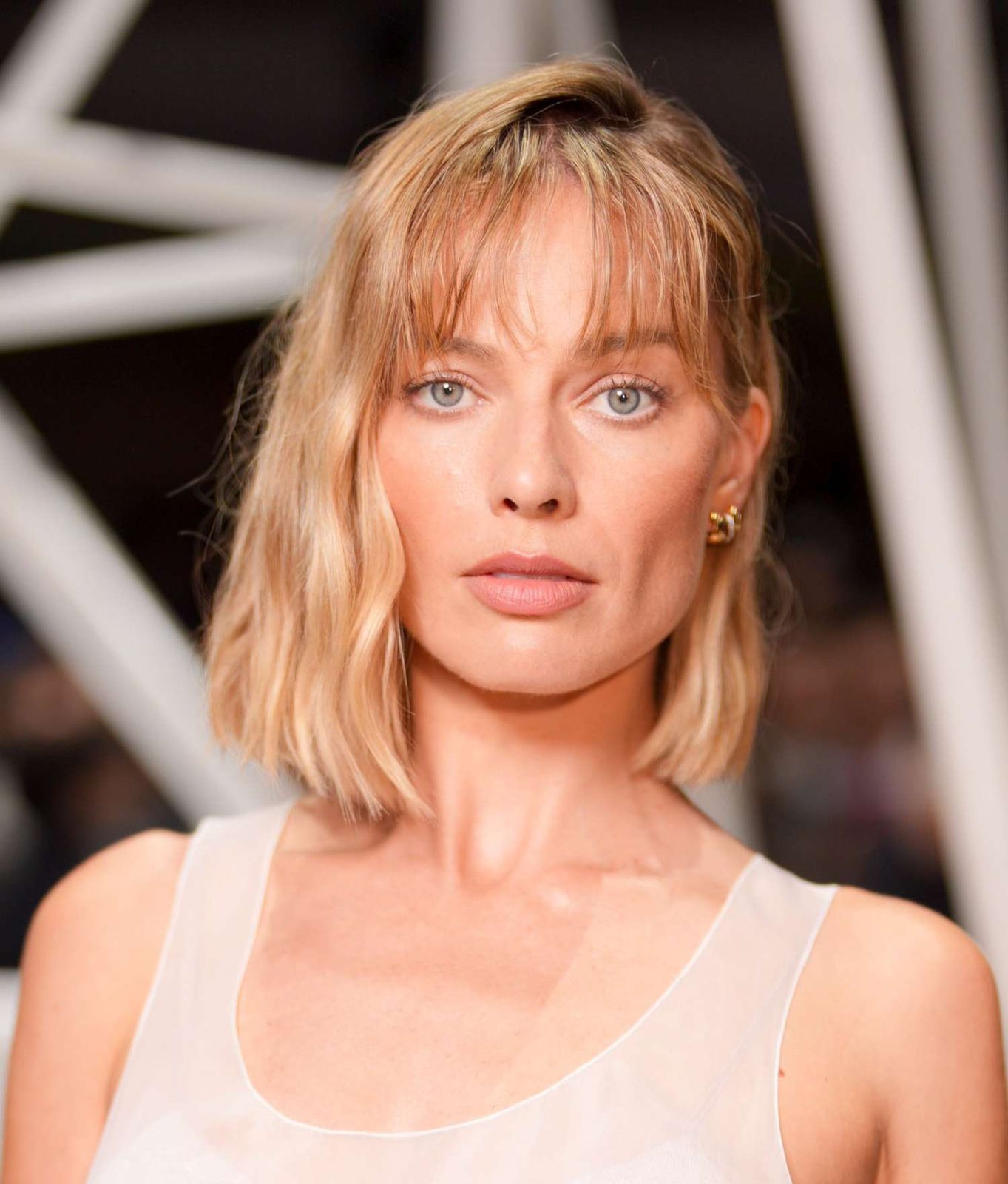 Ash Blonde Visual Idea Ash Blonde Visual Idea — Short Bob
