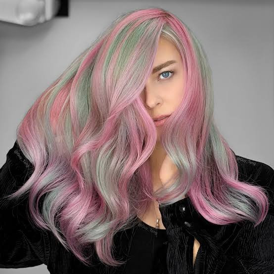 Collarbone Visual Idea — Pink Hair
